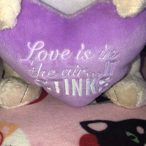 New Grumpy Cat Valentine’s Edition - Picture 2 of 5